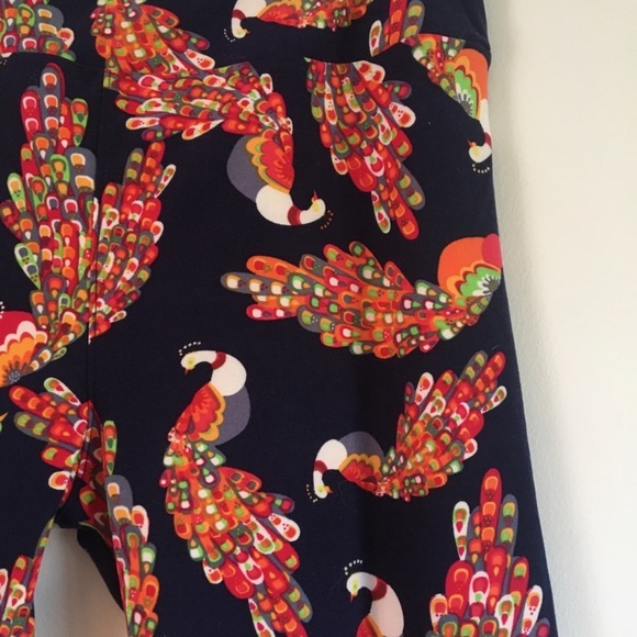 LuLaRoe Tall and Curvy Legging Bundle (3 pair) - Picture 7 of 13